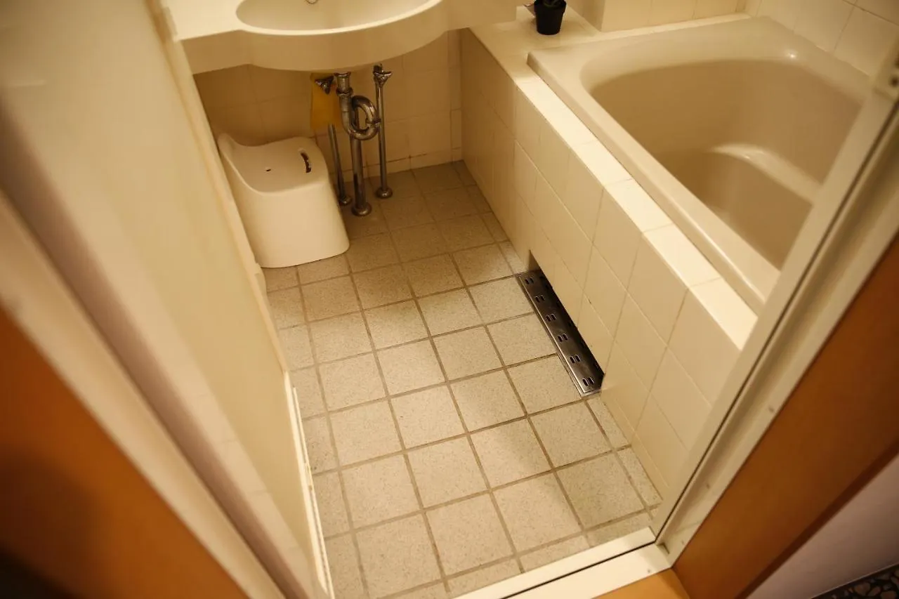 Grip House Shibuya Yellow Apartment Tokyo Japan