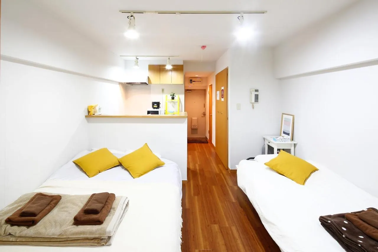 Grip House Shibuya Yellow Apartment Tokyo Japan