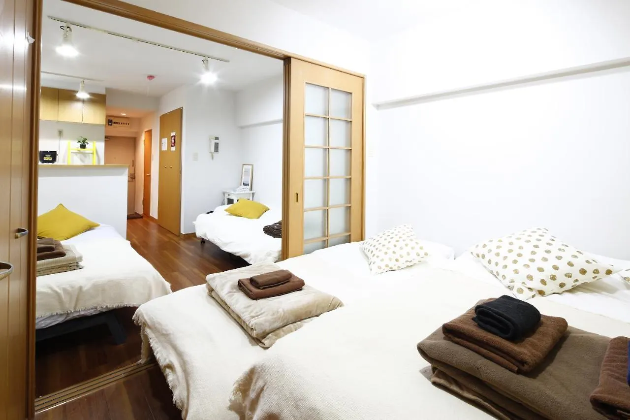Grip House Shibuya Yellow Apartment Tokyo