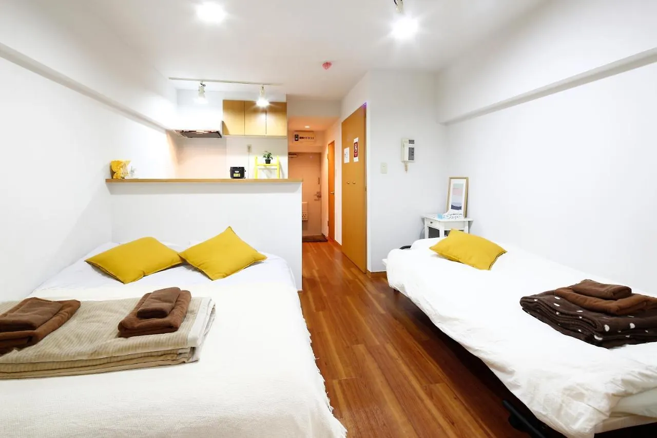 Grip House Shibuya Yellow Apartment Tokyo Japan